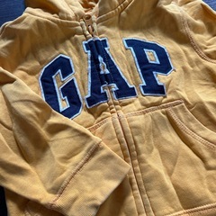 GAP パーカー　2Y の画像