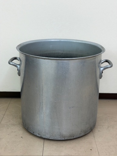 アルミ製寸胴鍋 (くっきー) 新金岡の調理器具《鍋、グリル》の中古 