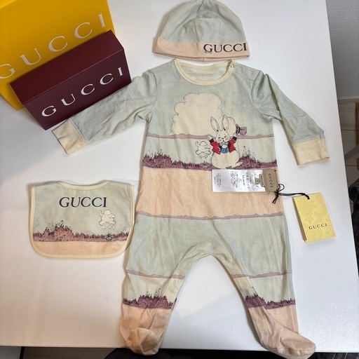 【新品タグ付き 】GUCCI ロンパース・スタイ・帽子セット