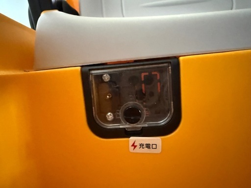 子供用の電動乗用ショベルカー