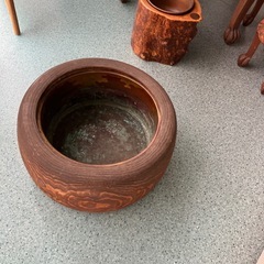 再投稿　テーブル　火鉢などの画像