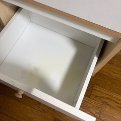 LEDライトミラー付きドレッサーの画像