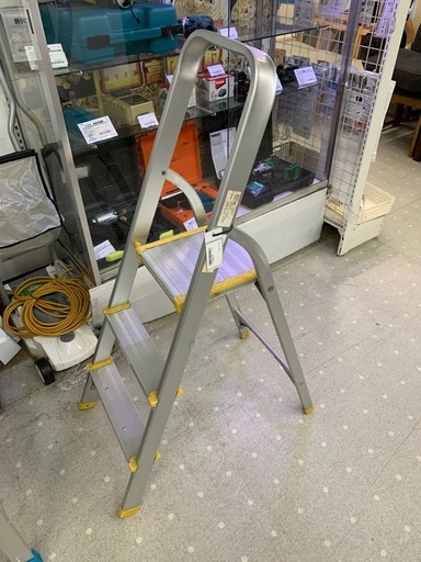 ☆来店限定☆ アルミ折りたたみ脚立 (トレード八幡南店) 木屋瀬の 