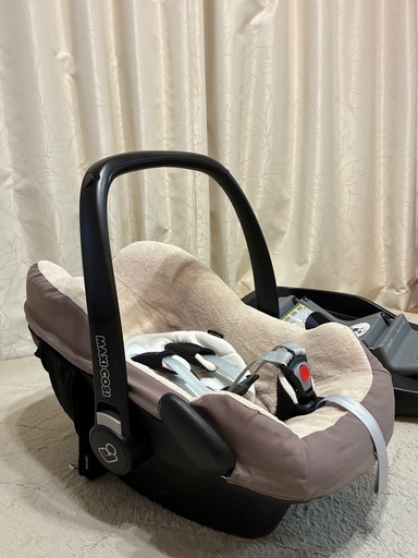 Maxi-Cosi マキシコシ FIX固定方式ベース付き