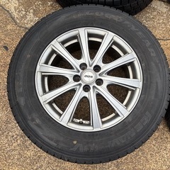 215/70R16 グッドイヤー アイスナビSUV アルミ付　4本の画像