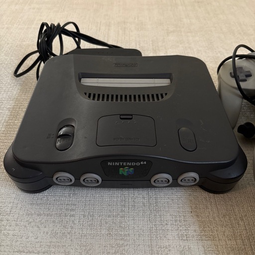 Nintendo64 コントローラー4つ　　マリオカート64