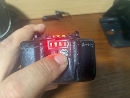 マキタバッテリー18V6A１つ