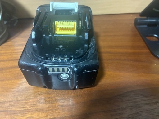 マキタバッテリー18V6A１つ