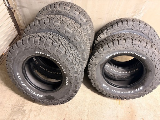 BF Goodrich All-Terrain T/A KO2 LT 265/70R16   　