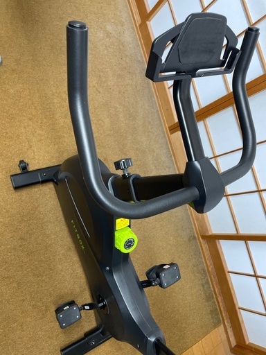 FITBOX フィットネスバイク