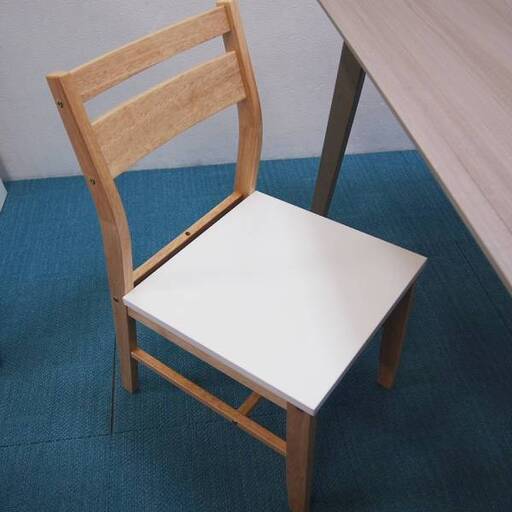 ニトリ　ダイニングセット　椅子2脚　使用半年　幅120×奥行78×高さ70cm CA35