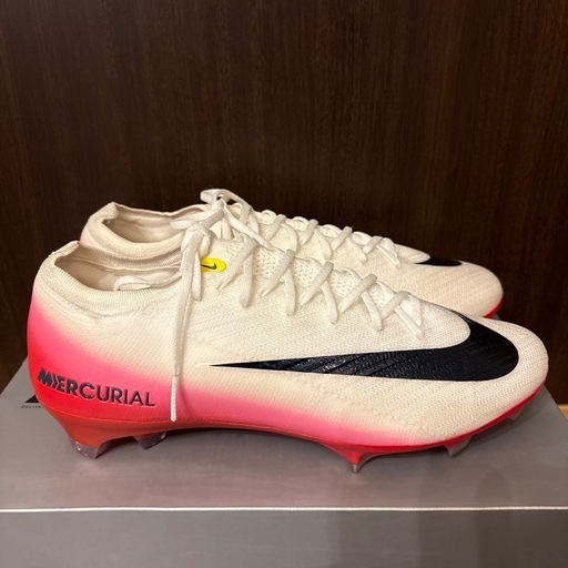 NIKEサッカースパイク