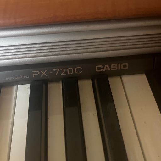 電子ピアノ　　CASIOPX720C 椅子付き