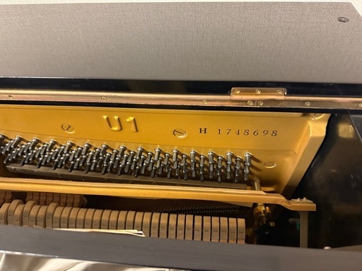 YAMAHA U1 アップライトピアノ H1748698 調律済み　ピアノ椅子付