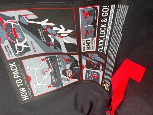 自転車輸送に最適なSACCON製のブラックバッグ