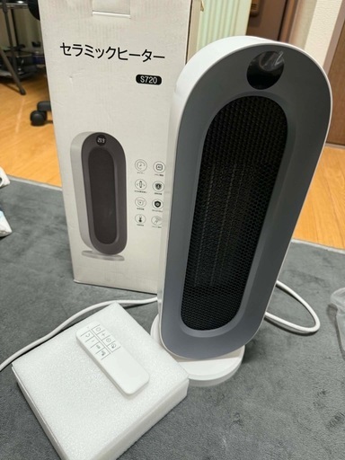 セラミックヒーター セラミックヒーター 暖房器具 首振り　２秒速暖