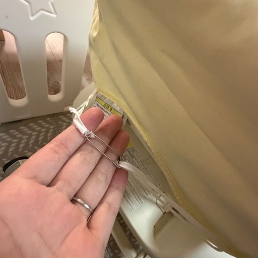 コンビ　ネムリラAT 電動ハイローチェア