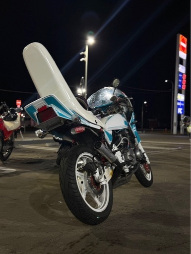 ゼファー400