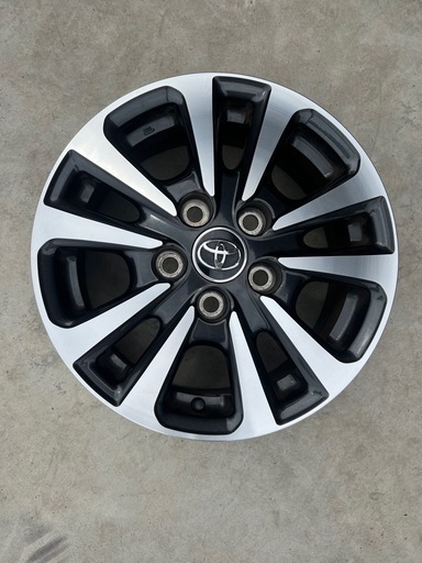 TOYOTA エスクァイア、VOXY純正ホイール