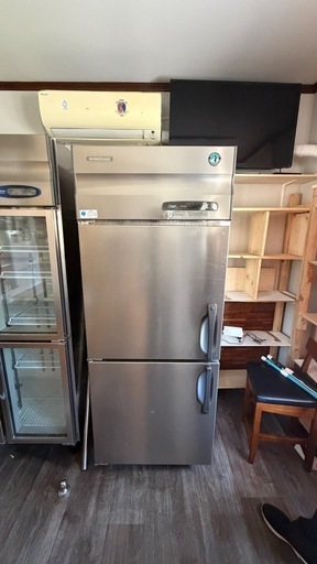 業務用冷凍庫600L