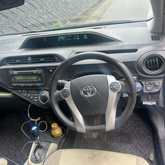 トヨタ　アクア　の画像