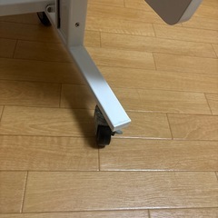 昇降式デスクの画像