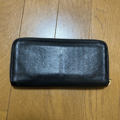イルビゾンテ　長財布　ラウンドファスナー　　ブラック　レザー　本日お取引きできる方にお値下げします。