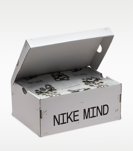 スポーツ Nike mind 002