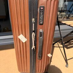 スーツケースの画像