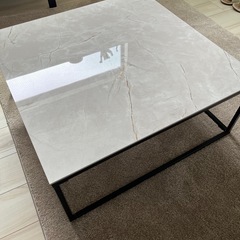 【新品未使用】大理石調の正方形センターテーブルの画像