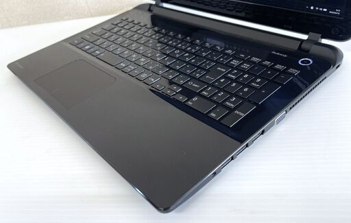 美品　東芝　dynabook　Full HD IPS　15.6インチ  高性能Core i7　8GB　新品SSD240GB　 Bluetooth　Blu-ray　Office2024
