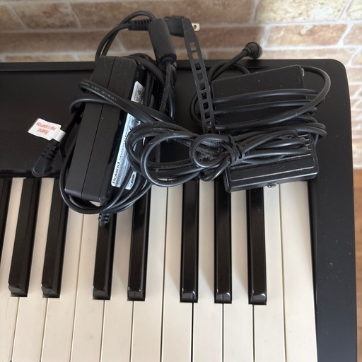 電子ピアノ　Roland