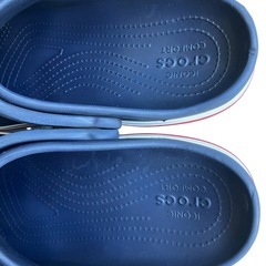 27cm サンダル crocsの画像