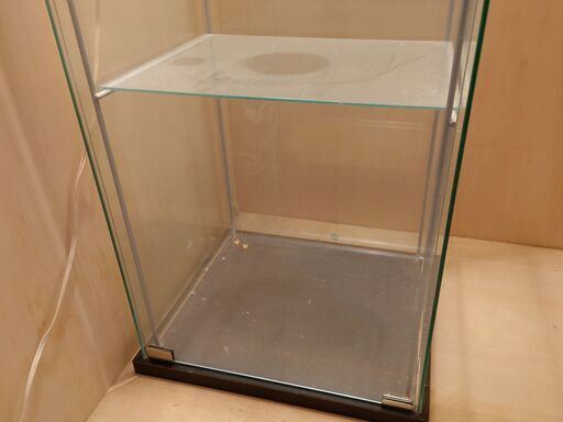 ライト付き ガラス コレクションケース 4段 ショーケース
