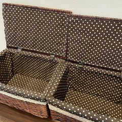 蓋つきカゴ2個の画像