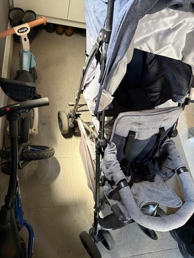縦型2人乗りベビーカー　キンダーワゴン