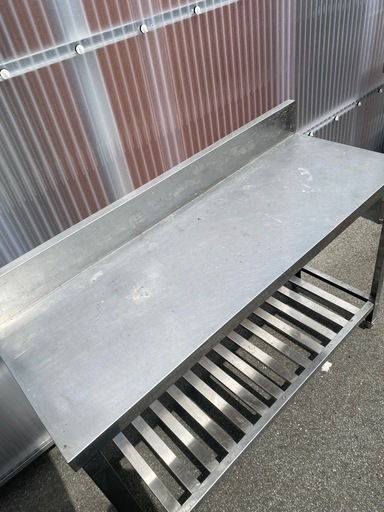 ステンレス製の作業台