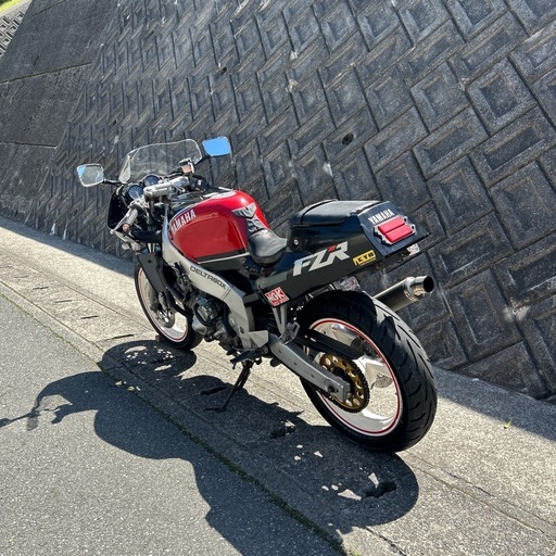 ヤマハFZR250- 3LN