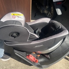 combi チャイルドシート 回転式の画像