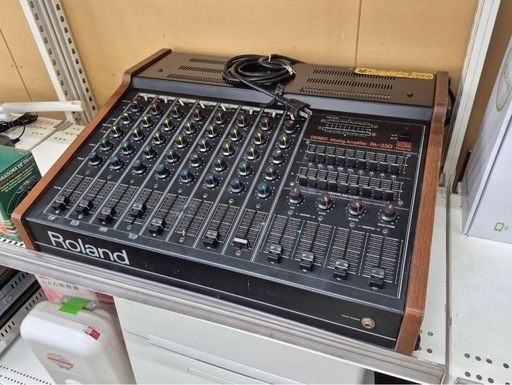 Roland  ステレオ  ミキシング アンプ  PA-250
