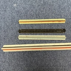 三角スケール まとめ売り 4本セット 建築 測量 定規 1/100 1/2000 中古の画像
