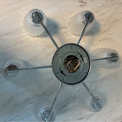 【美品】DAIKO シャンデリア照明（〜10畳）ガラス×クローム おしゃれ✨ の画像