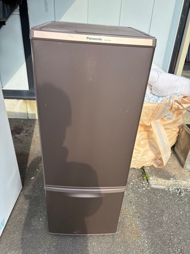 冷蔵庫　パナソニックNR-B178W 容積168ℓ