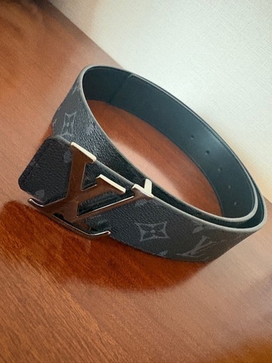 ルイヴィトン  LV リバーシブル黒色