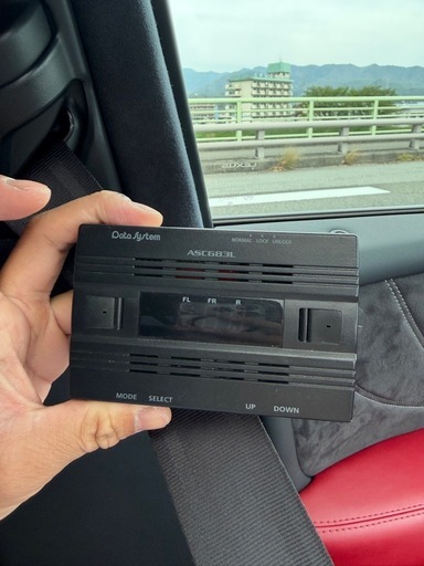 LS500 サスコン　データシステム