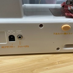 【中古】コンパクトミシン　フットペダル付き【H0416ID】の画像