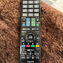 美品！高年式！動作品！早い者勝ち！リモコン付！2021年式液晶テレビAQUOS24インチの画像