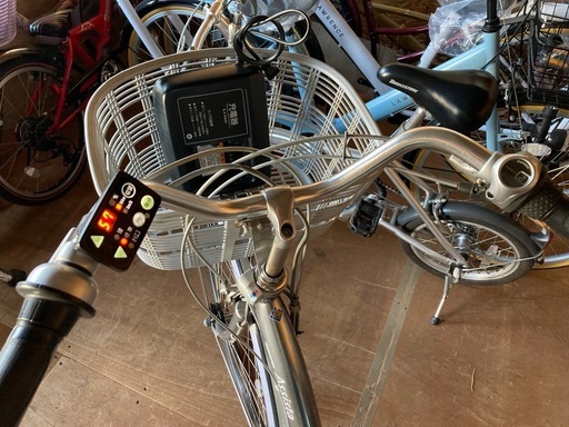 ブリヂストンの電動アシスト自転車 アシスタ 26インチ 3段変速