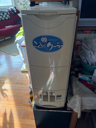 中古品、良く冷えます❗️保冷米びつ クーラー30kg     早く取りに来られる方に優先させて頂きます！