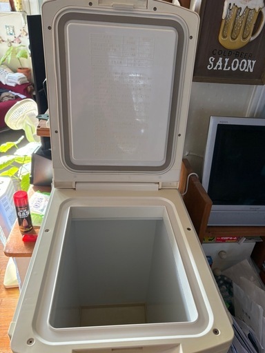中古品、良く冷えます❗️保冷米びつ クーラー30kg     早く取りに来られる方に優先させて頂きます！